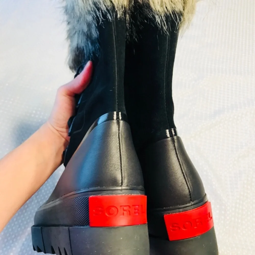 Sorel Joan of artic Next leather boots in black - Picture 7 of 10